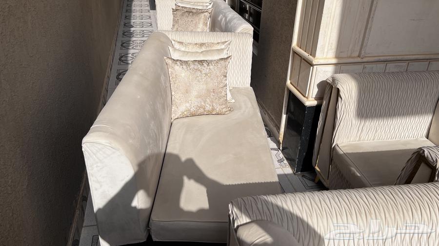 اربع كنبات واحد صغير و ثلاثه طويله64610691540099113