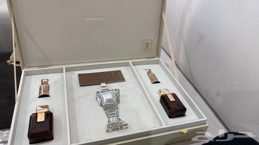 طقم عطور وعوده ومبخر من العربيه للعود64609150831490110