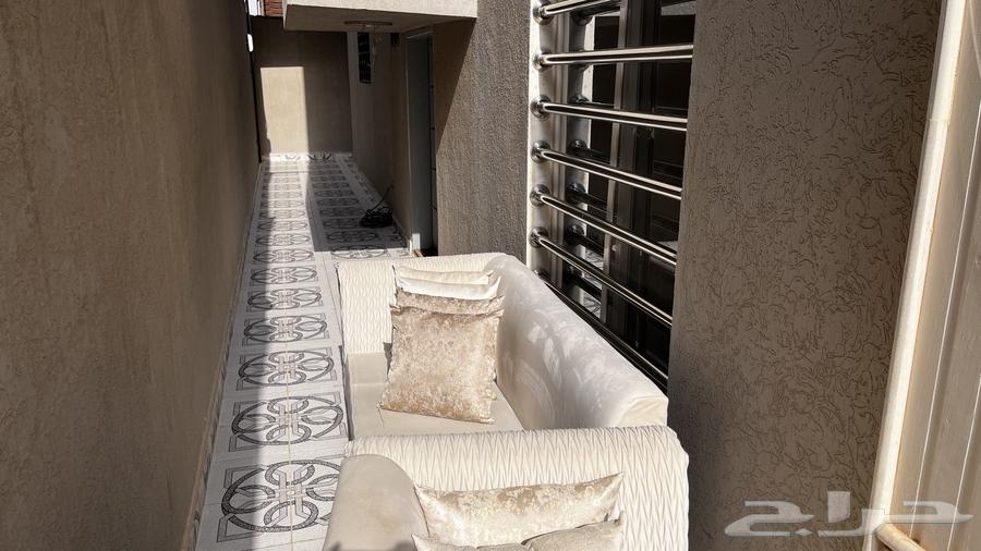 اربع كنبات واحد صغير و ثلاثه طويله64610691540099112