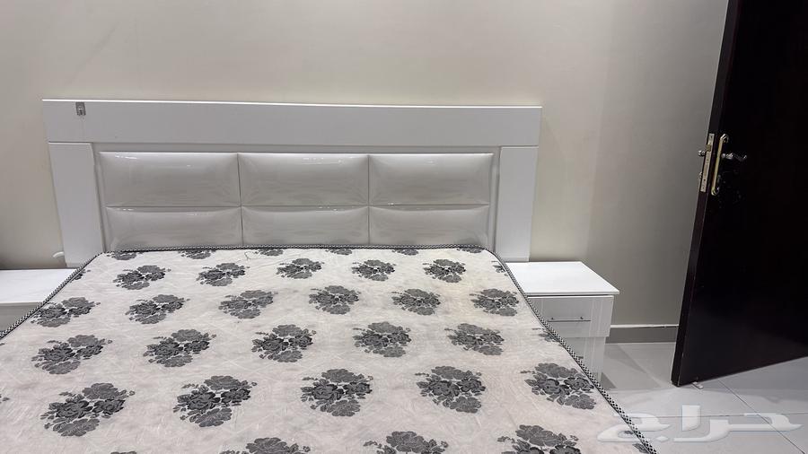 دولاب وسرير مع المرتبة64609485651330111