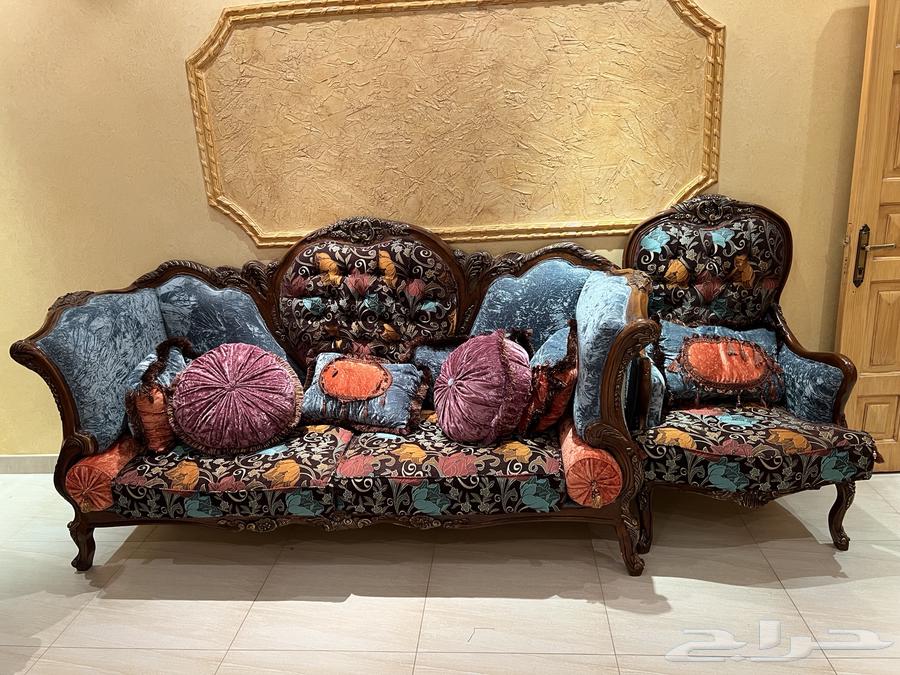 كنب مستعمل من خشب الزان للبيع64611355417218110