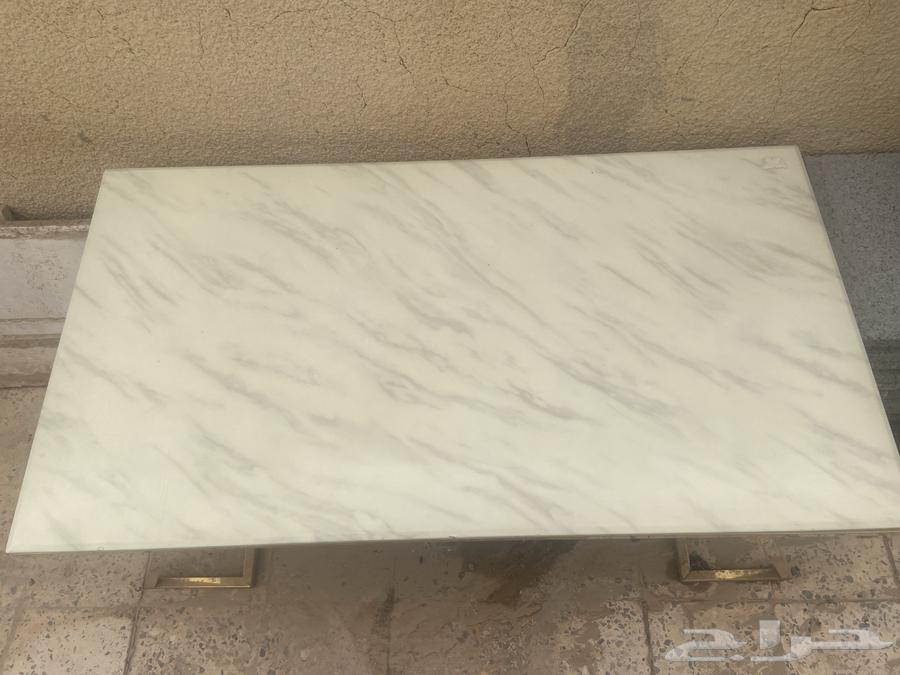 طاولة مجلس للبيع   رقم التواصل64615608472067114