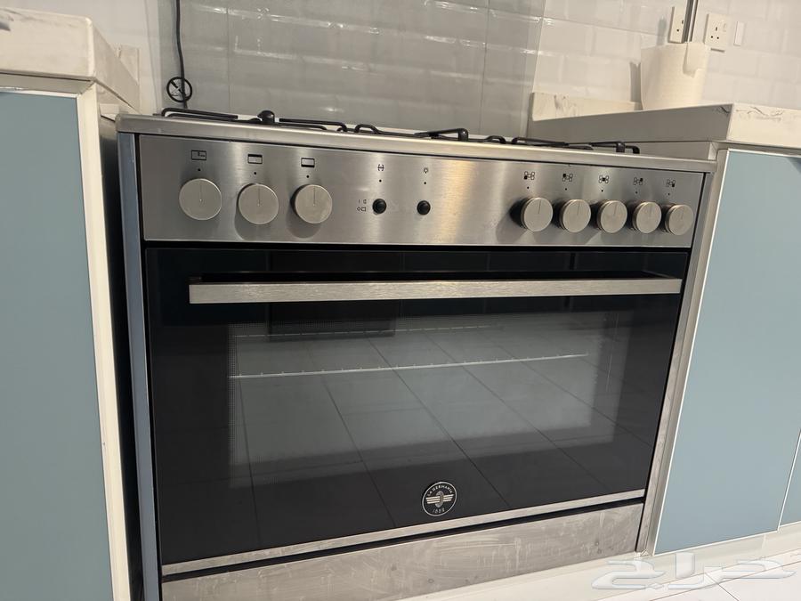 Oven + Range Hood – Used, Clean64611116920450112