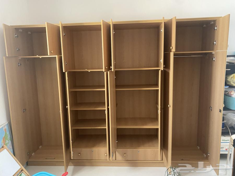 2 دولاب تخزين كبيرة ( ابيض - بيج) ب 800 قابل للتفاوض64610530534659110
