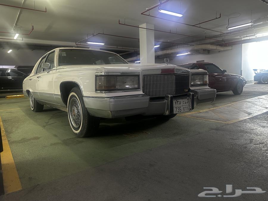 For sale, also available in white color; interior is chocolate-colored; everything is functional and has been inspected and refurbished.64608581067138111