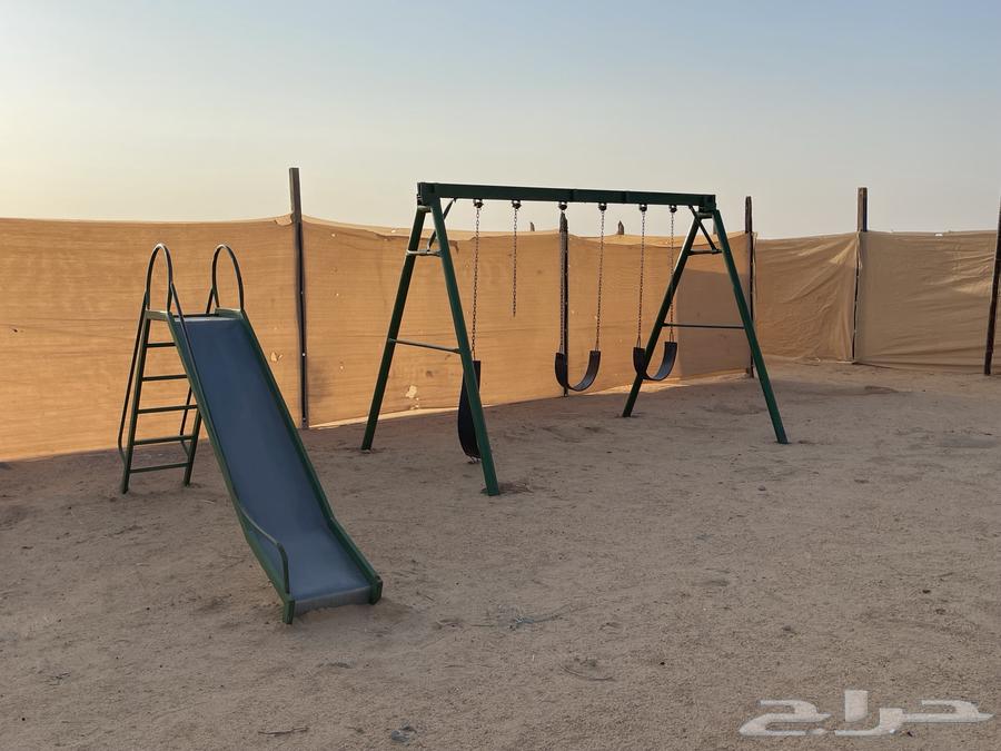 مخيم للبيع كامل ومجهز يتكون المخيم من قسمين رجال - نساء64610728986371110