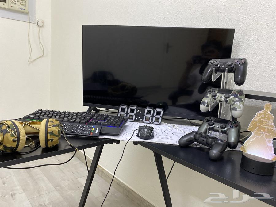 PlayStation and its table and gaming chair64612570292865111