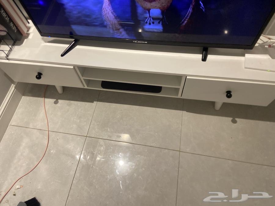طاولة التلفزيون64610604405763112