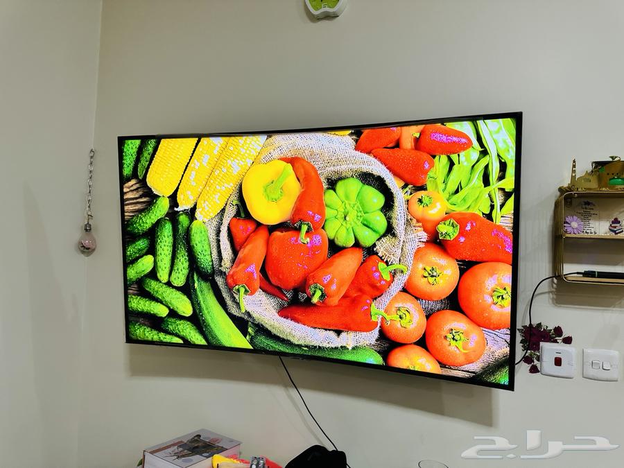 تلفزيون سامسونج 55 بوصة منحني بدقة 4K UHD ذكي. سعر 1500 ريال، نفس الجديد64609023872129110