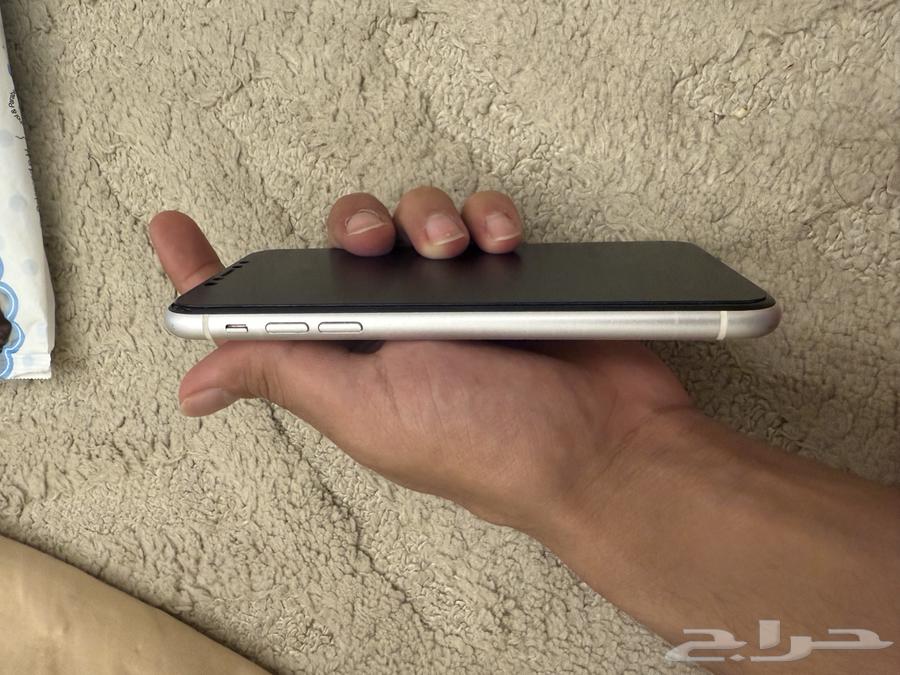 ايفون اكس ار للبيع64607606964610113