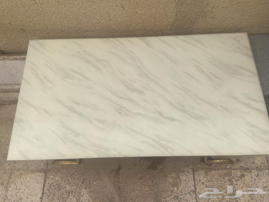 طاولة مجلس للبيع   رقم التواصل64615608472067113