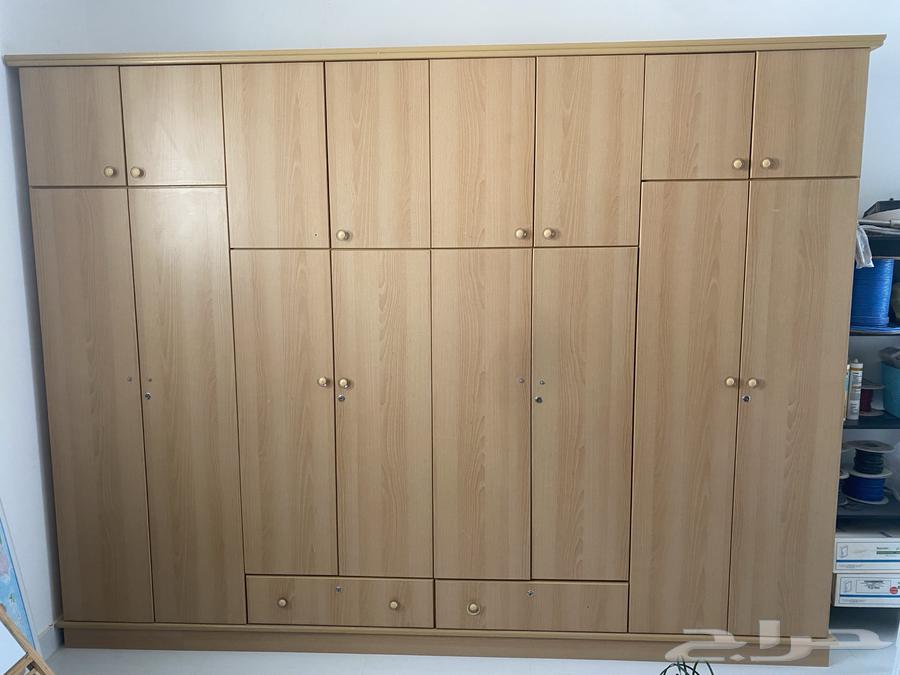 2 دولاب تخزين كبيرة ( ابيض - بيج) ب 800 قابل للتفاوض64610530534659111