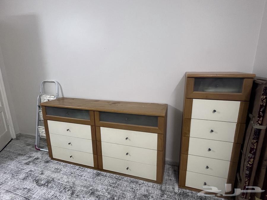 Hairdressing Set with Hanging Mirror, Shaving Stand, and Two Combs64615066198657110