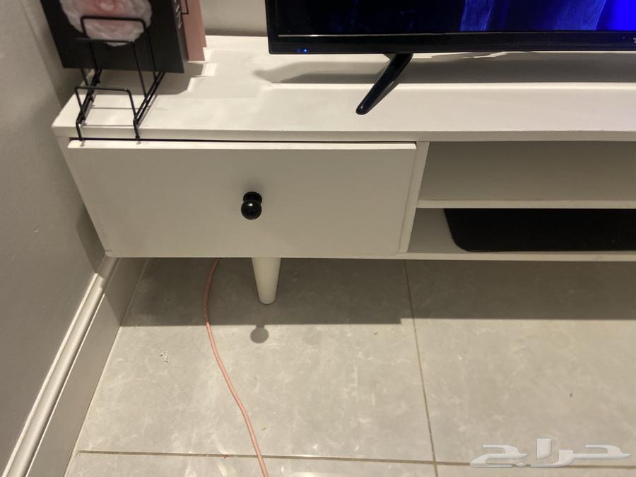 طاولة التلفزيون64610604405763111