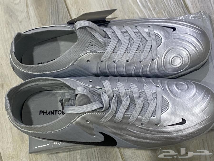 حذاء كورة ملعب صناعي رياضي   نايك المقاس 4364610404873345113