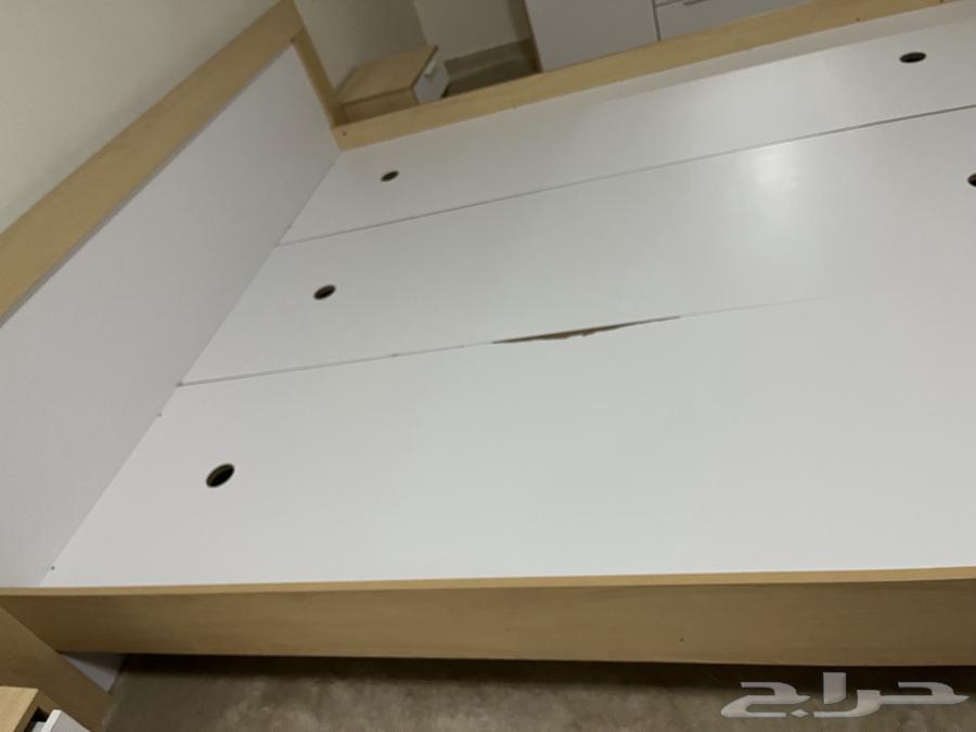 سرير 200 180 استخدام نظيف جدا64611480058883110