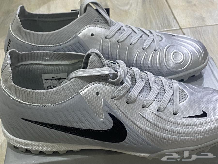 حذاء كورة ملعب صناعي رياضي   نايك المقاس 4364610404873345112