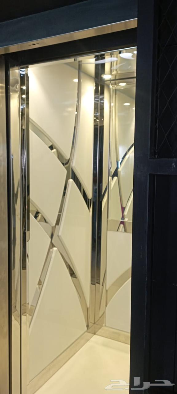 مصعد مستعمل للبيع في حالة جيدة64611892343681114