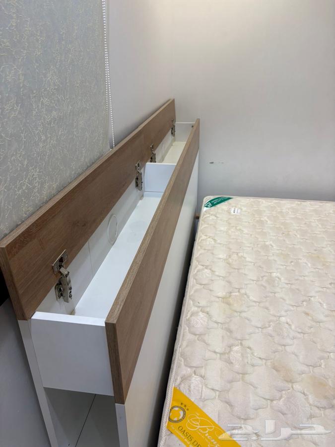 سرير هيدرولك 200x200 مستخدم استخدام نظيف مع مرتبه مجانا64613618478851110