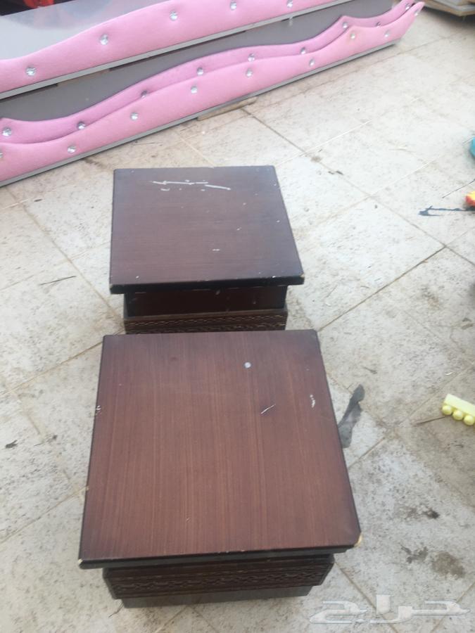 اللبيع ثلاث طاولات خشب قوي سعر 13064609112920961112