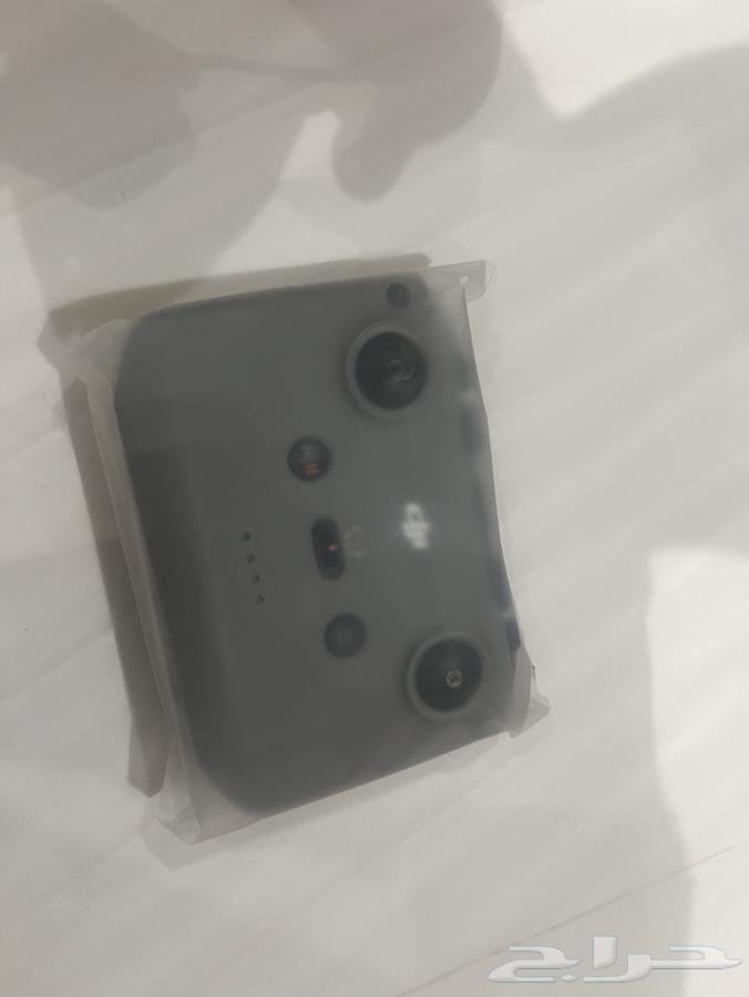 DJI Remote Control and Batteries for Sale64614185454210111