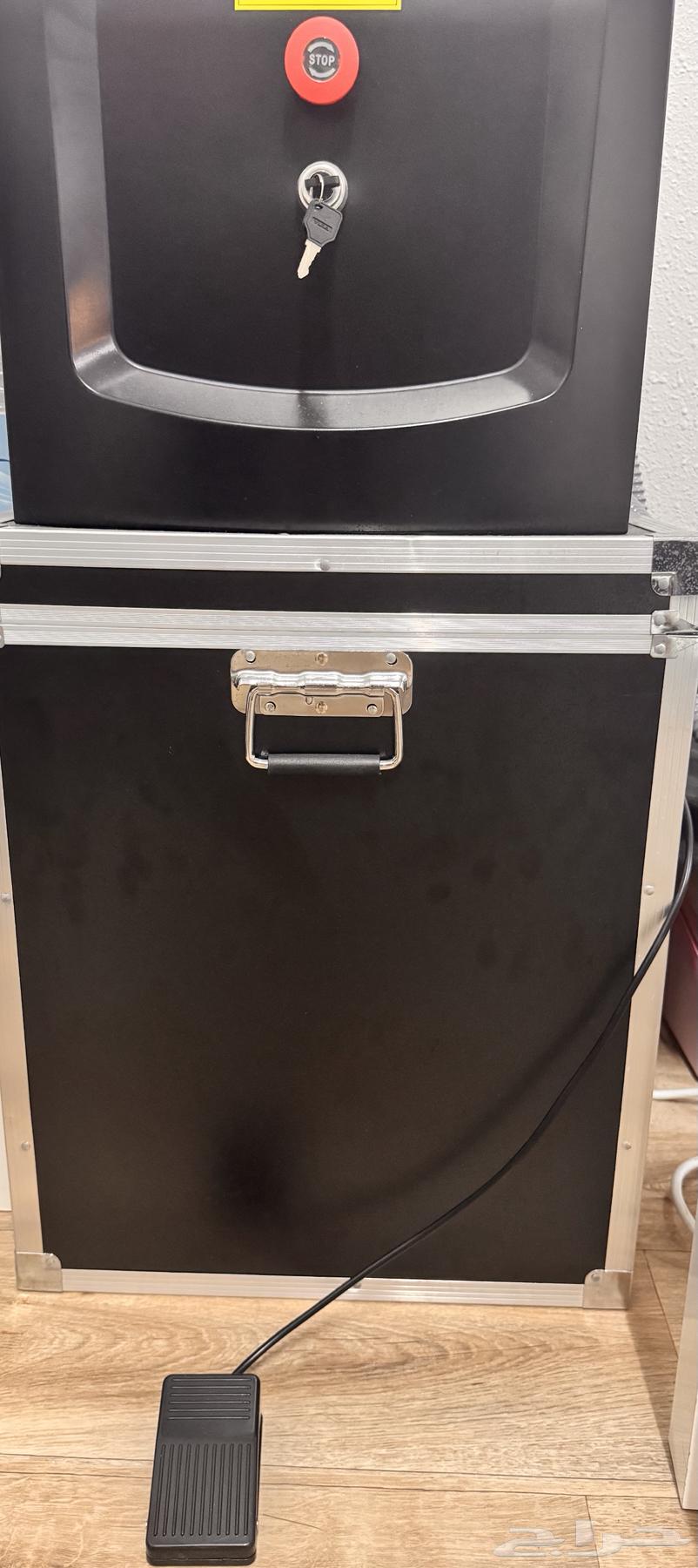 Pico Laser Device with 4 Handpieces, 2 Protective Goggles, and 3 Carbon Creams64614546913026111