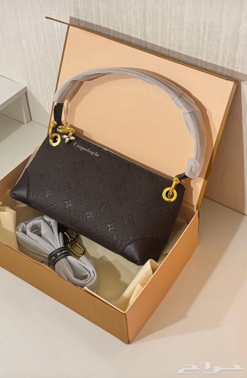 شنط نسائيه ماركه كوالتي64611067341569111