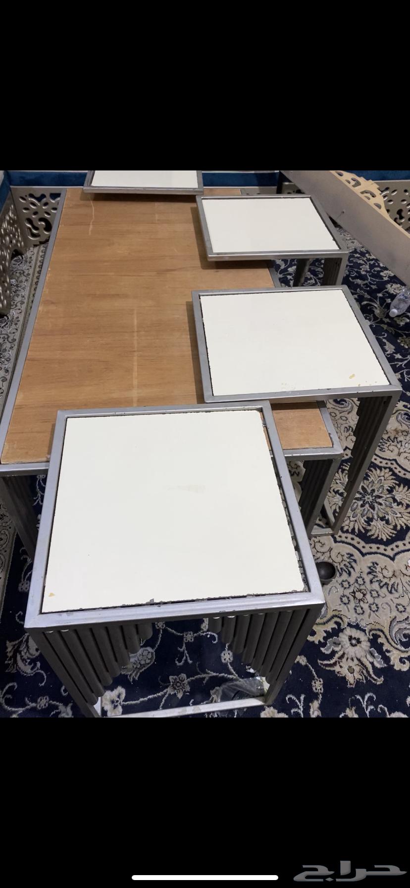 طاوله خدمه متكون من أربع64608090892675110