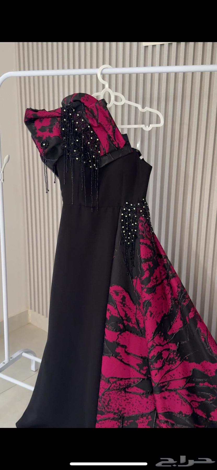 Used dress, used for only 4 hours64607184394627112