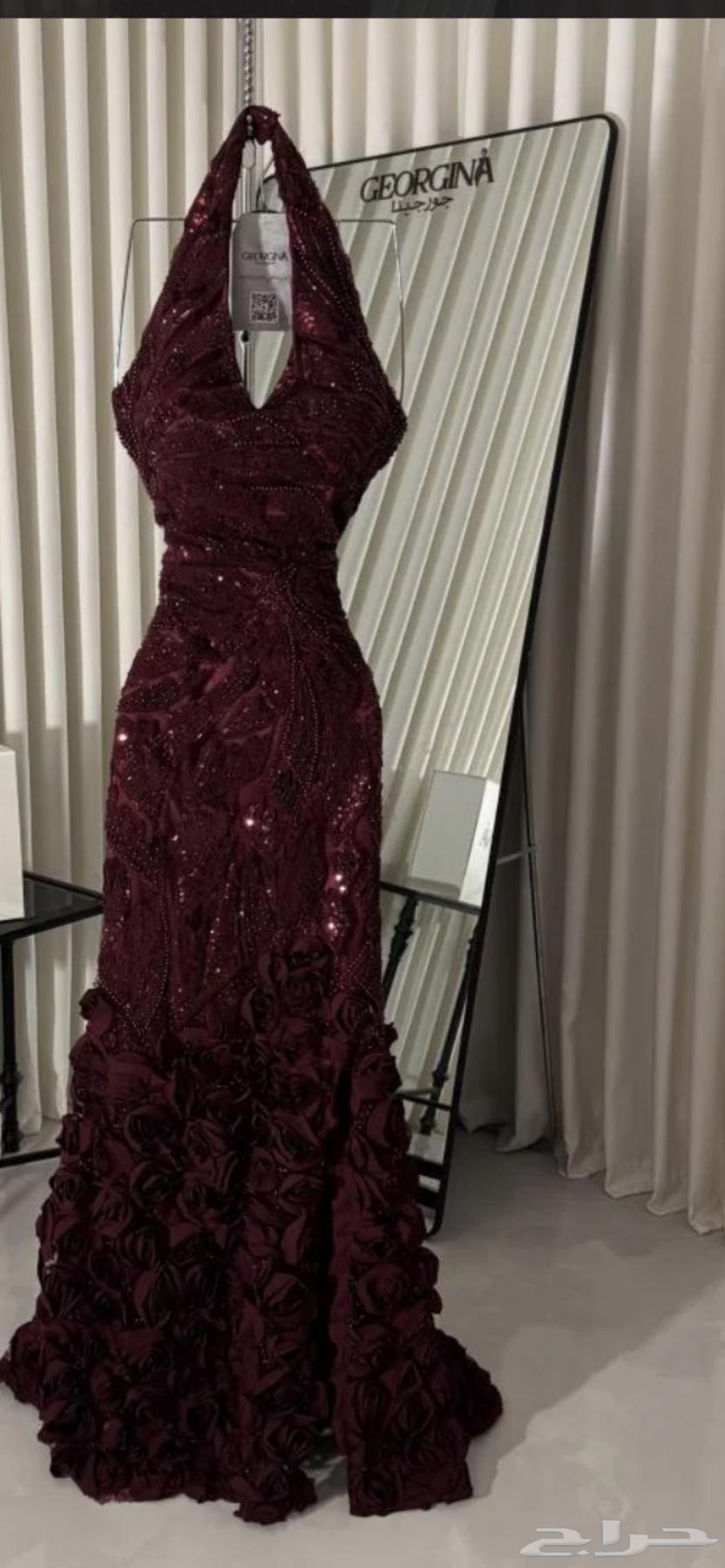 فستان برغندي مقاس M شريته ب500 وببيعه 45064607806324353112