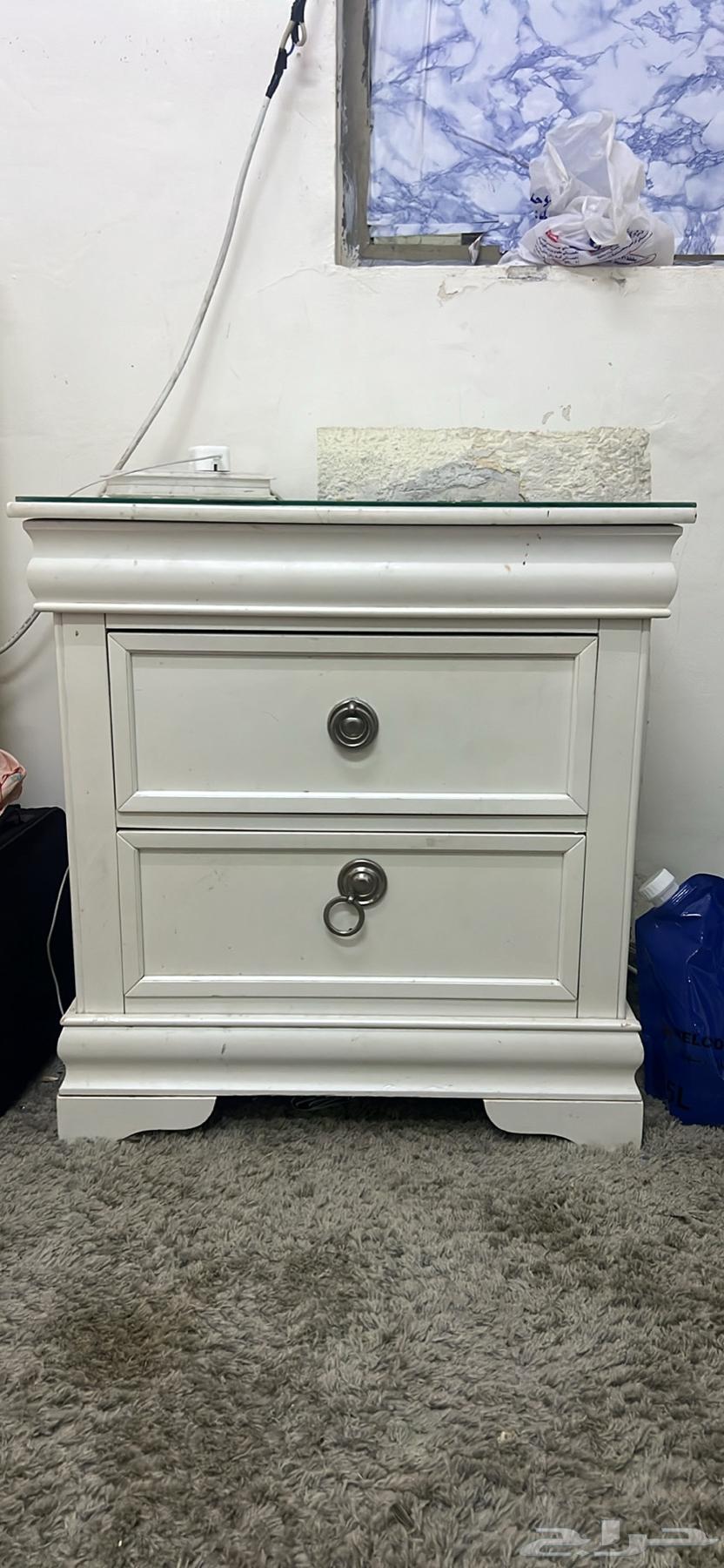 سرير و كمودينو وقلايه فليبس و قلايه تيفال64608454124929114