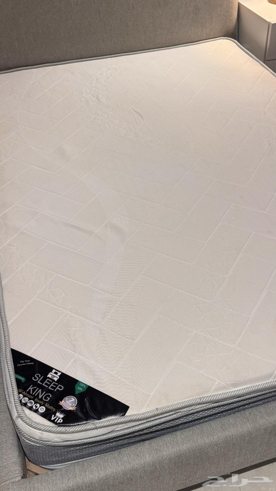 مرتبه نظيفه استعمال ثلاث شهور سبب البيع بغير السرير 140 20064607484147329111