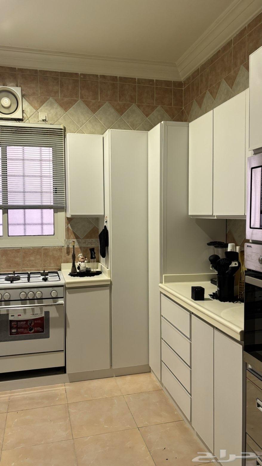 مطبخ للبيع تفصيل جديد استخدام نظيف64608379048067111
