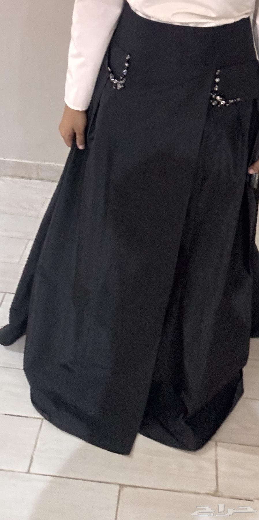 تنورة انلبست مره وحده سعر الشراء 1000 ريال من تركيا64614260391169110