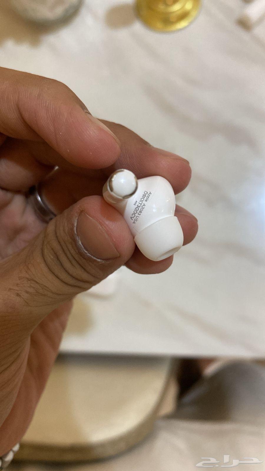 سماعة ايربودز برو الجيل الثاني سنة الصنع 2025السعر 70064614844440065110
