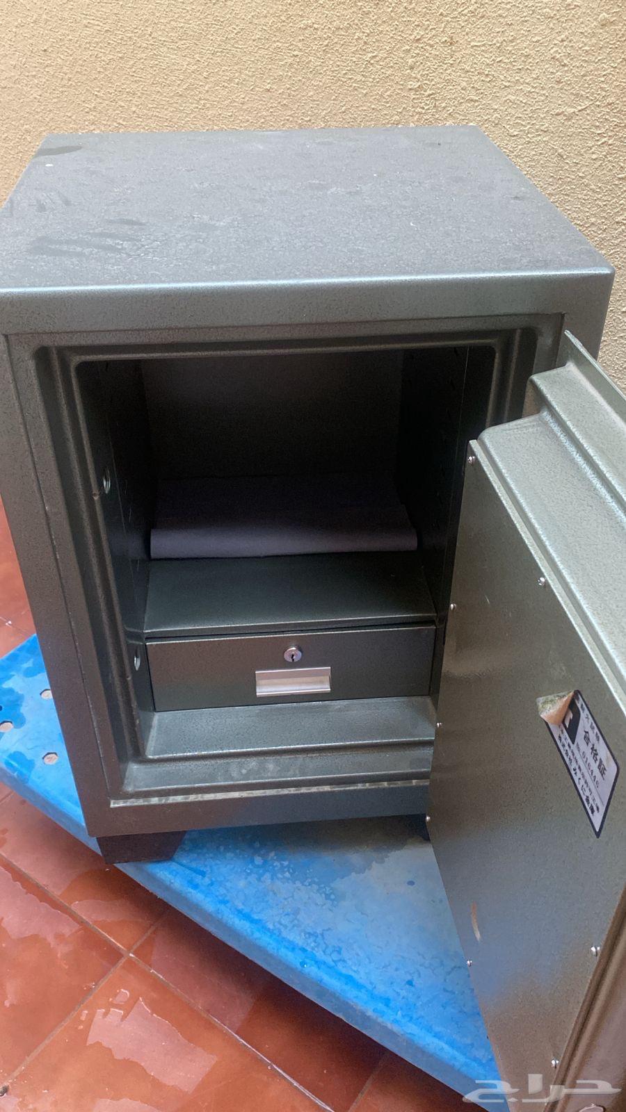 خزاين للبيع64611980042242111