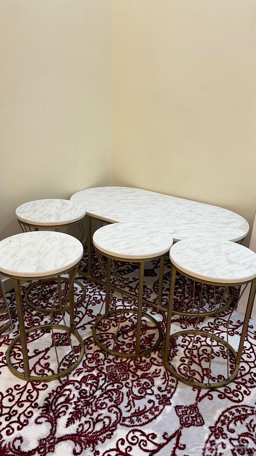 Sofas and Tables for Sale64614098282370112