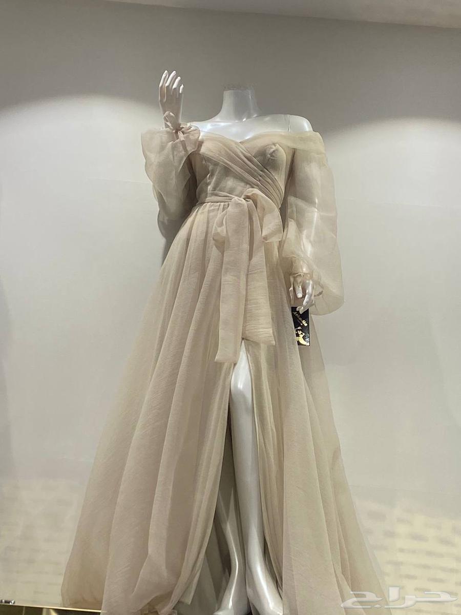 فستان سهرة او ملكة او مناسبة لقريب64609698066179110