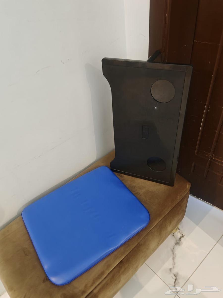 كرسي متحرك ورافعه للمريض بمرحاض وطاولة طعام لذوي الاحتياجات64613386976257113