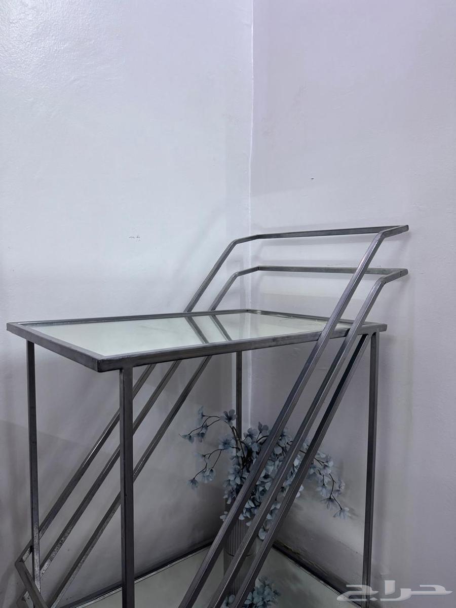 كنب مستعمل نظيف وعربية قهوة جديده64607370532354112