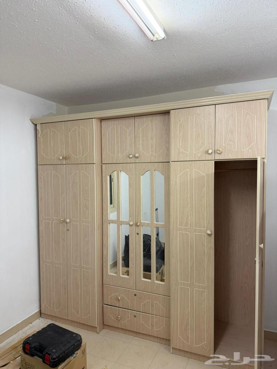 دولاب ملابس للبيع نظيف64614036387457111
