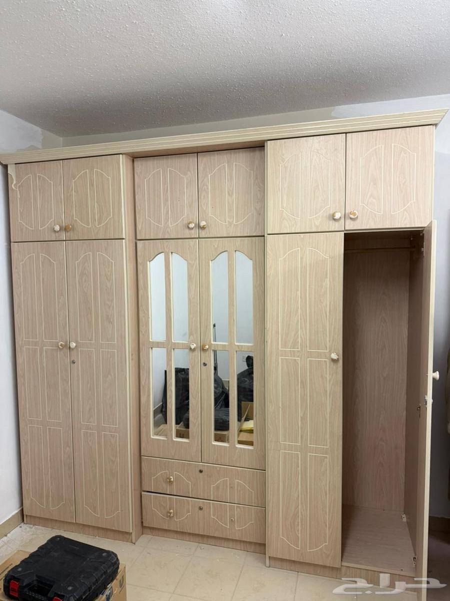 دولاب ملابس للبيع نظيف64614036387457110