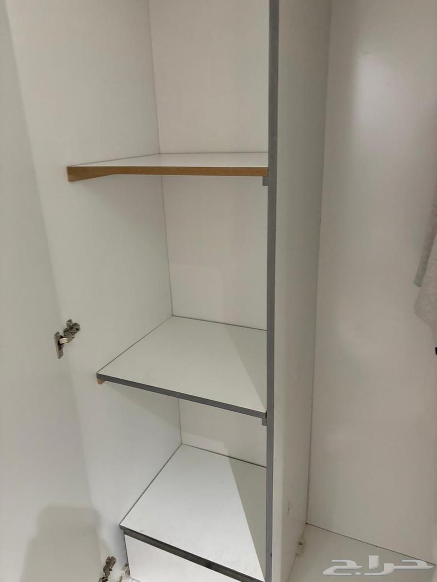 دولاب مترين ابيض64607035402243110