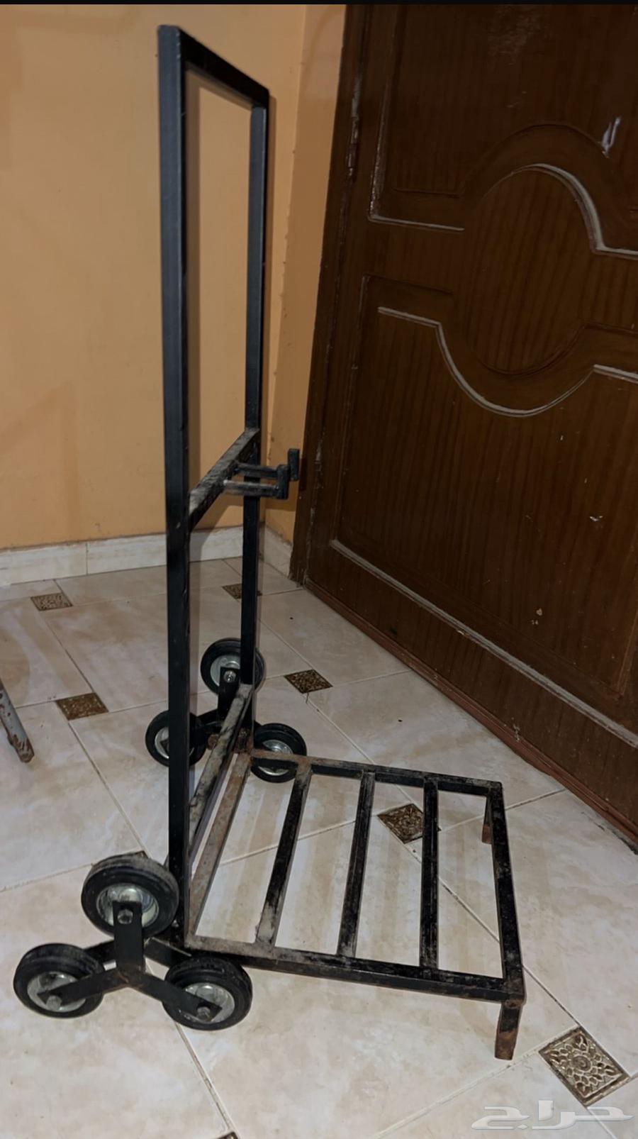 عربية لتوصيل اسطوانة - انبوبة64622986849793111