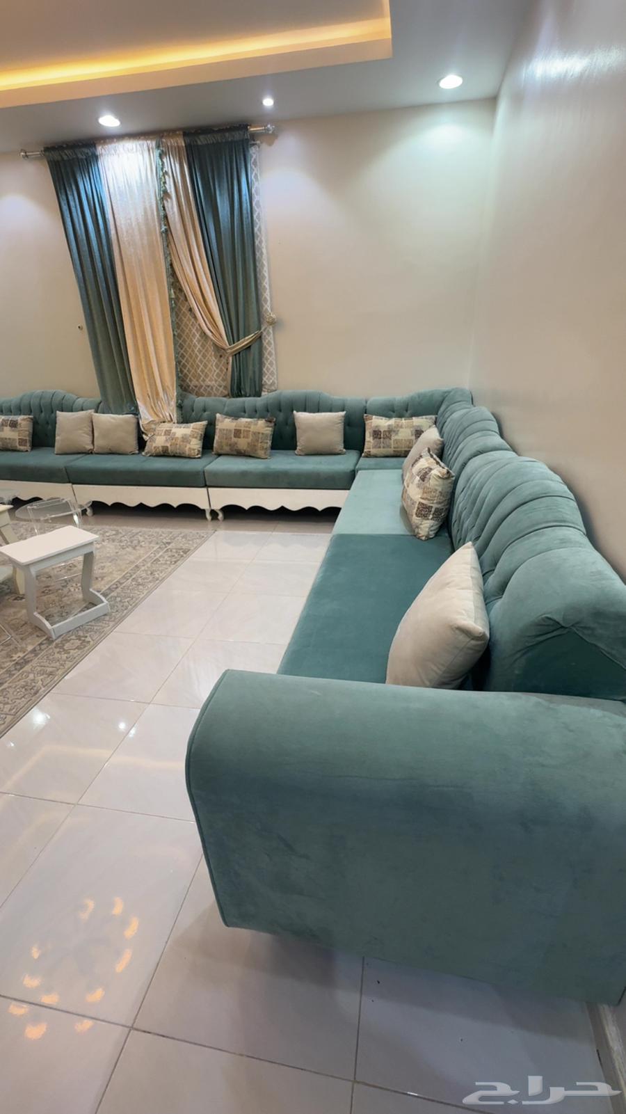 New and Clean Connected Sofa64621242387714110