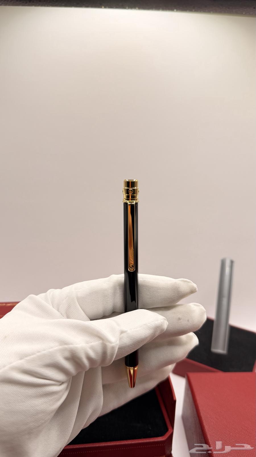 ( تم البيع ) قلم كارتير سانتوس اسود بذهبي64625124280193110