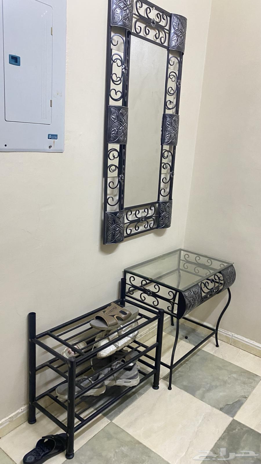 Mirror, Table, and Carpet for 15064623356228355110