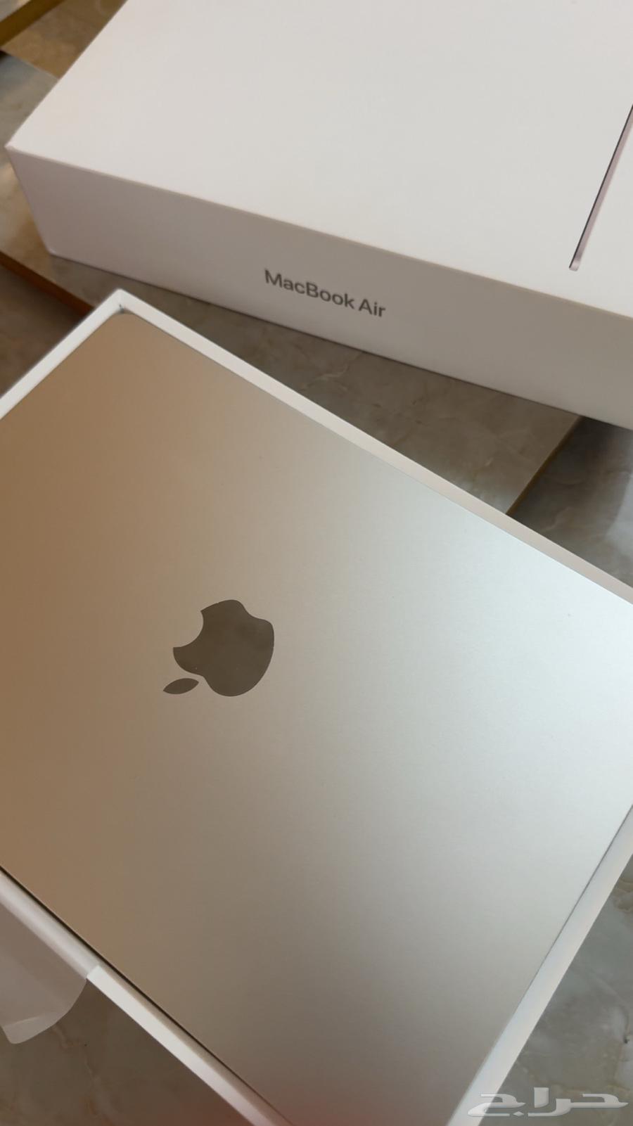 ماك بوك آير 202264619804696577111