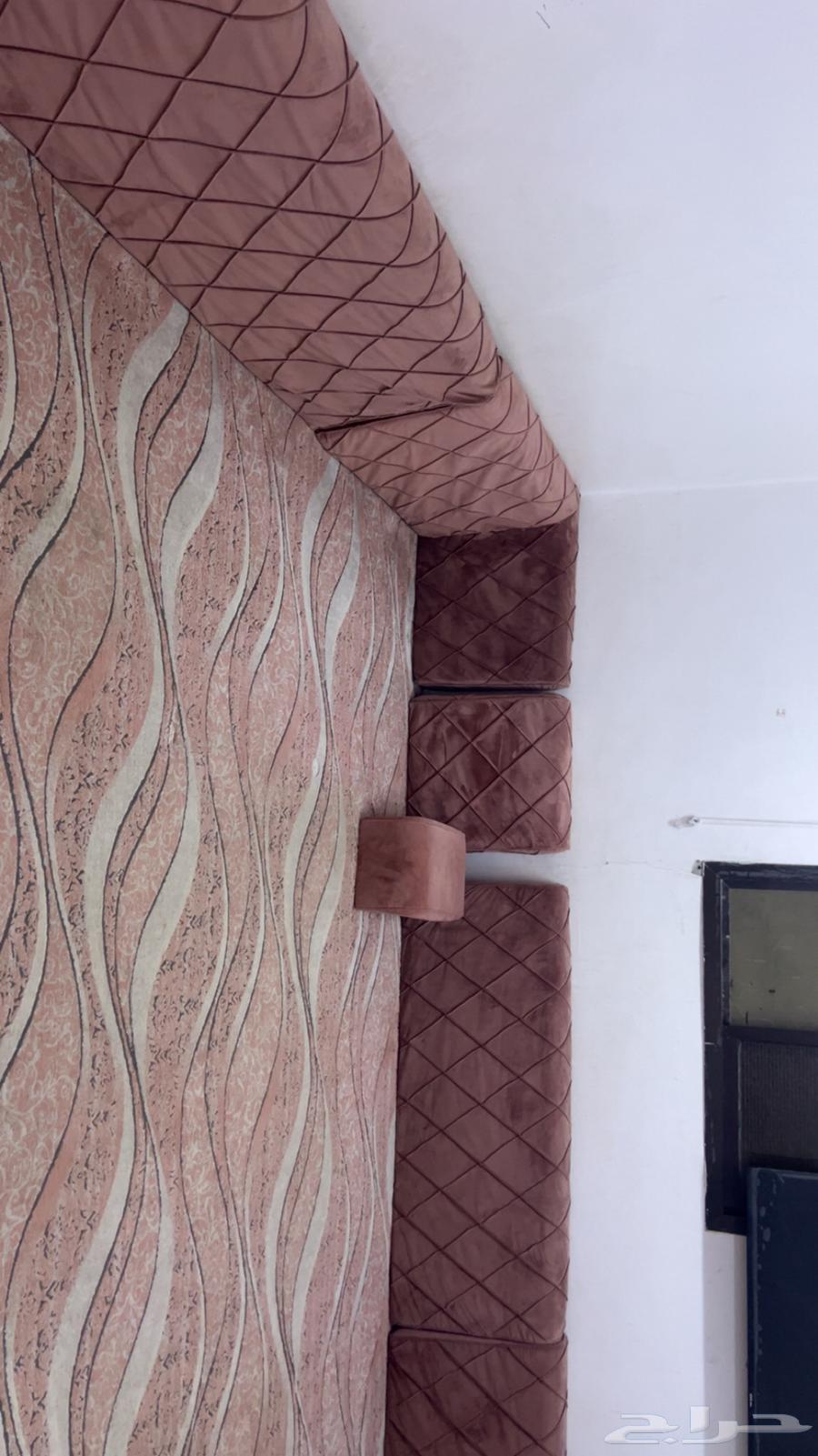 فرشه مع تكيات للبيع مع كنبه64624205468419111