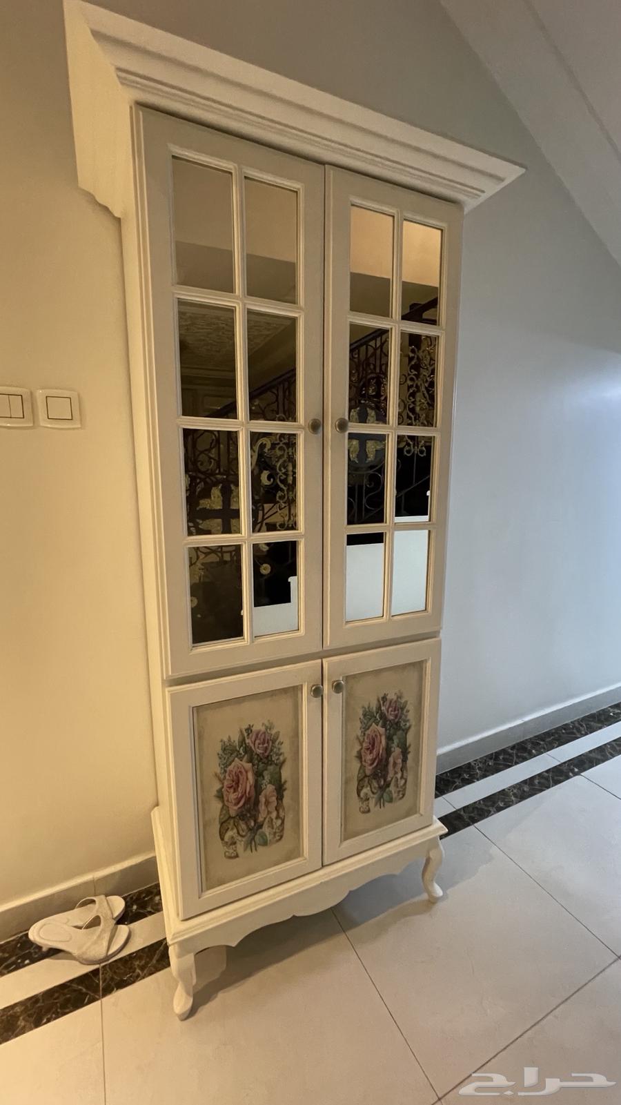 دولاب عبايات وشراشف صلاه64624107356163110